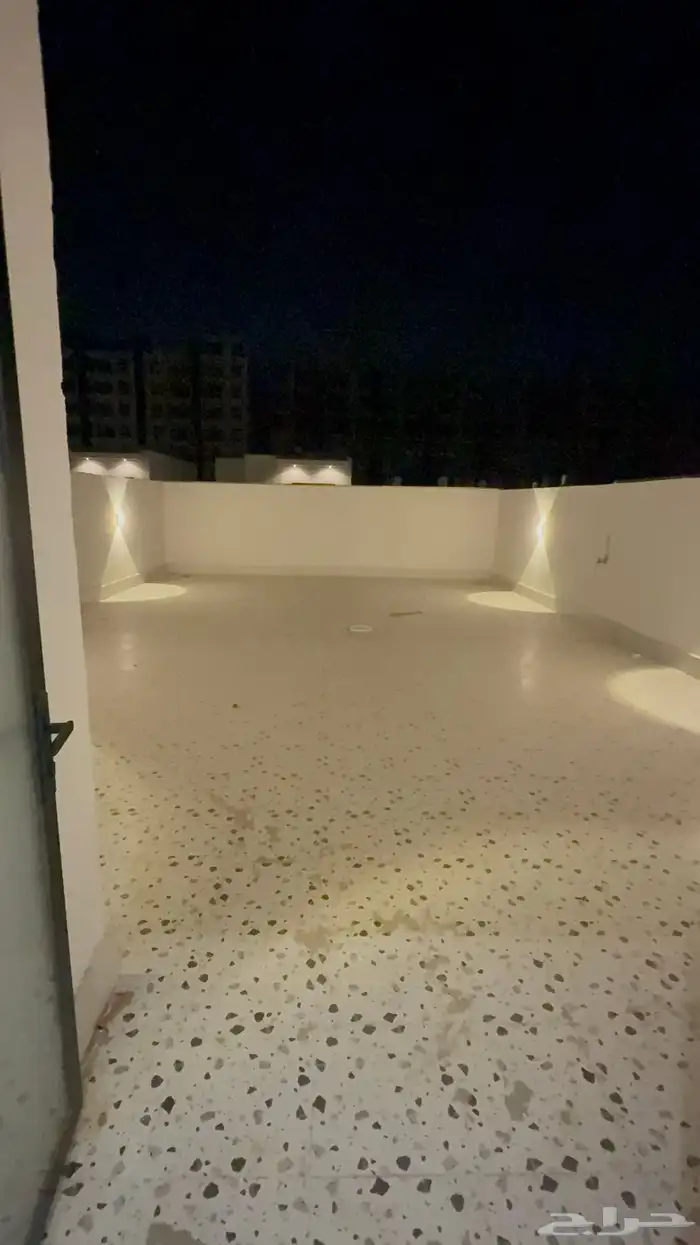 للبيع فيلا دوبلكس منفصله 325 متر مرتبه بالشعله 32