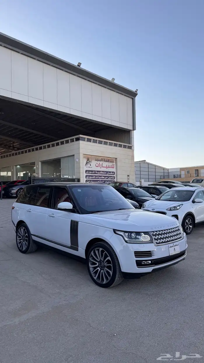 للبيع رنج روفر 2015 اوتوبيوغرافي - مخزن عداد 54 الف فقط 1