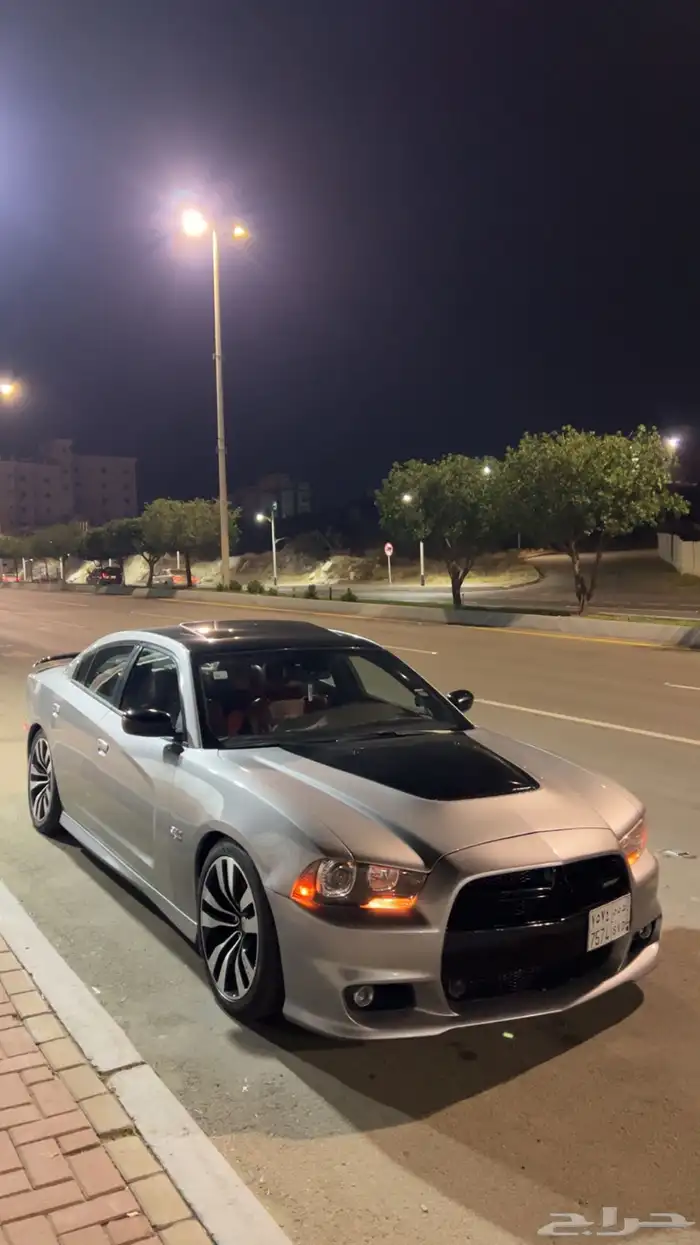 دوج تشارجر 12