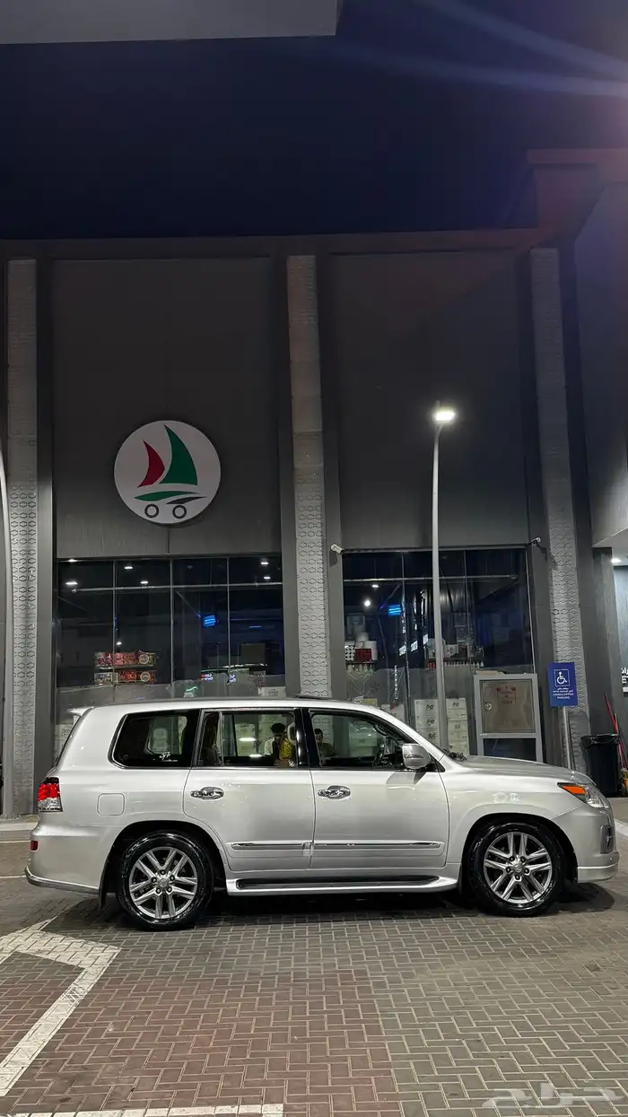 لكزس LX570 2014 فل DD 15