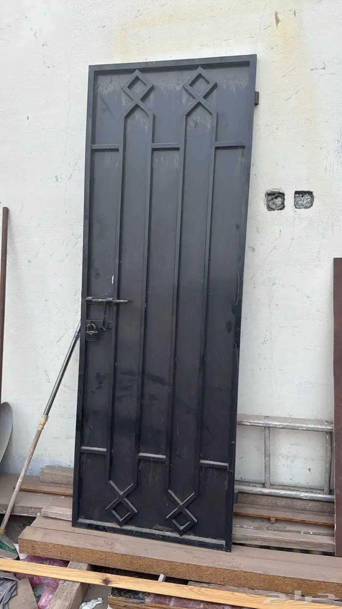 للبيع ابواب حديد مستعمل 1