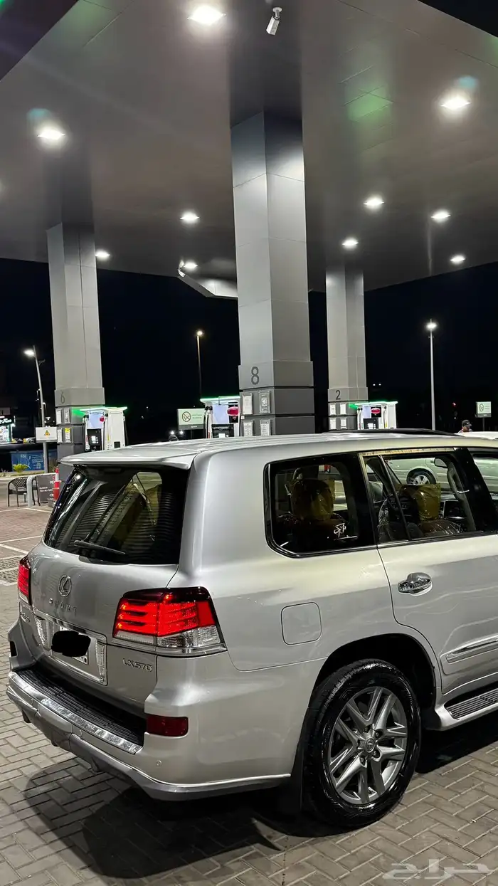 لكزس LX570 2014 فل DD 28
