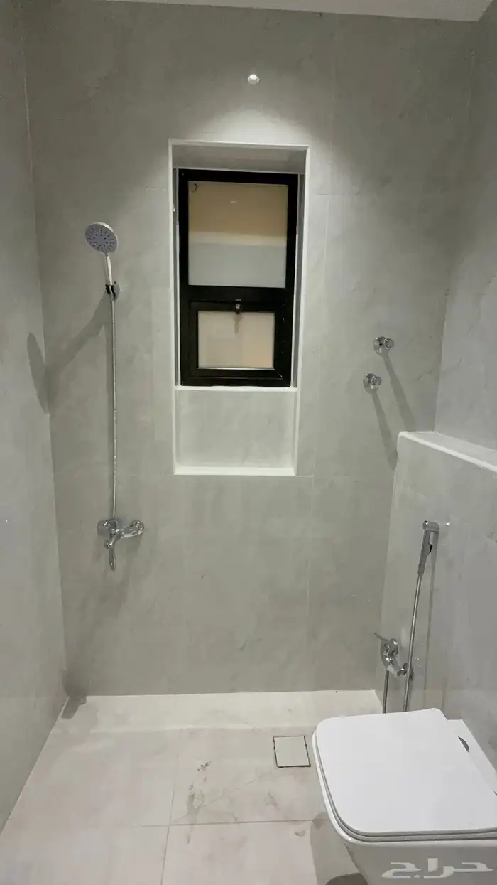 للبيع فيلا دوبلكس منفصله 325 متر مرتبه بالشعله 10