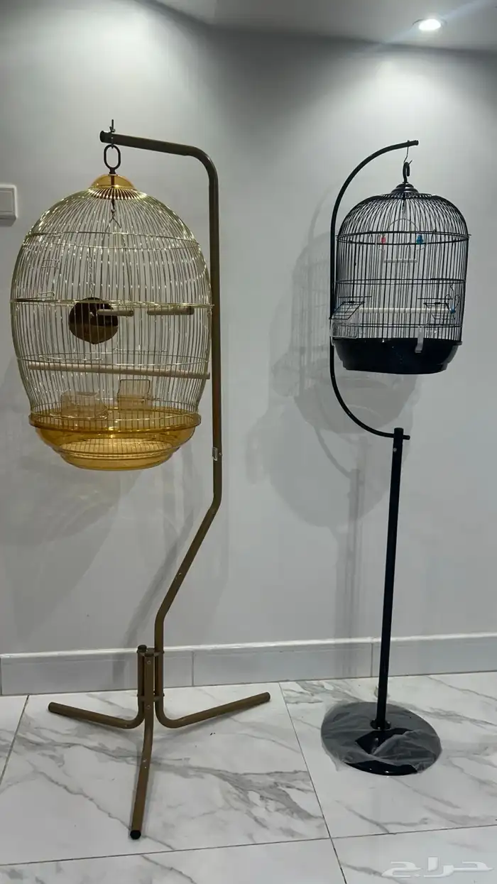 قفص مع ستاند 1