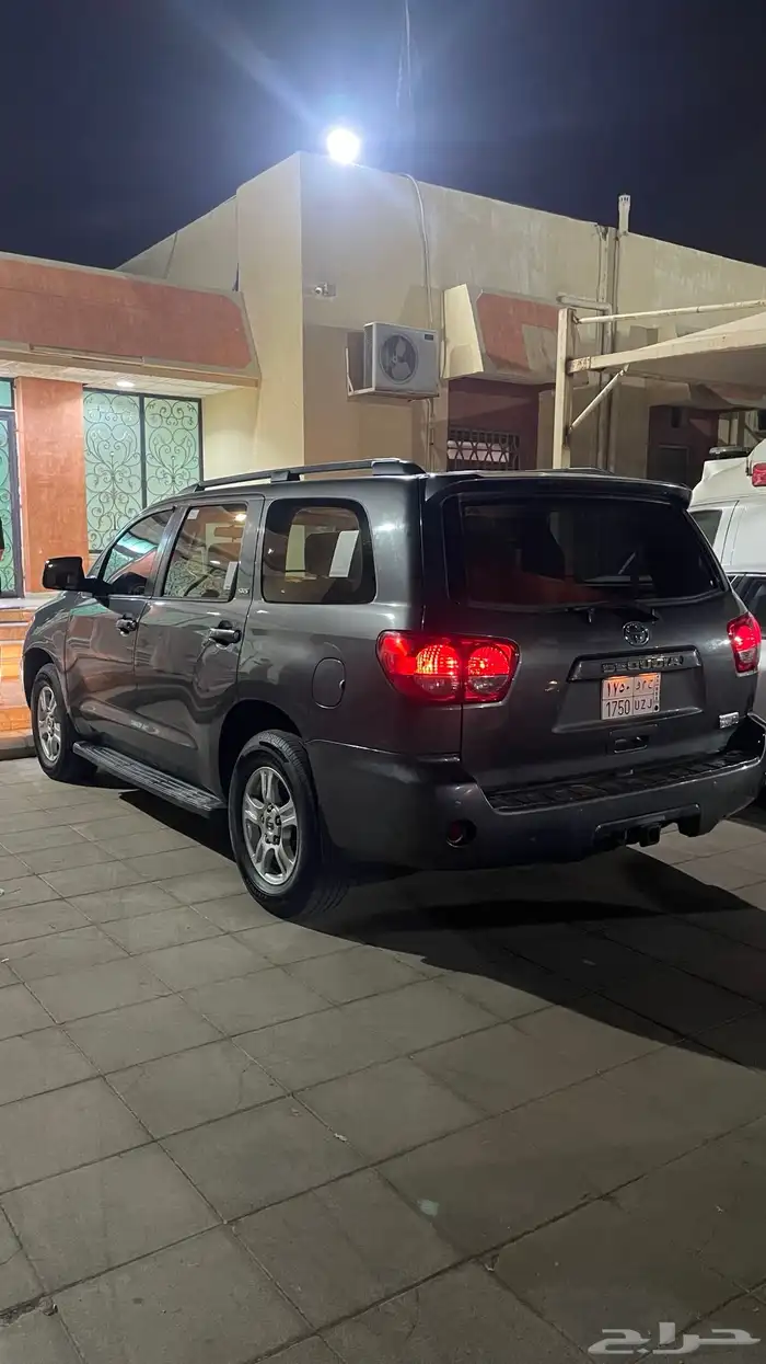 للبيع سكويا 2015 نضيف 1