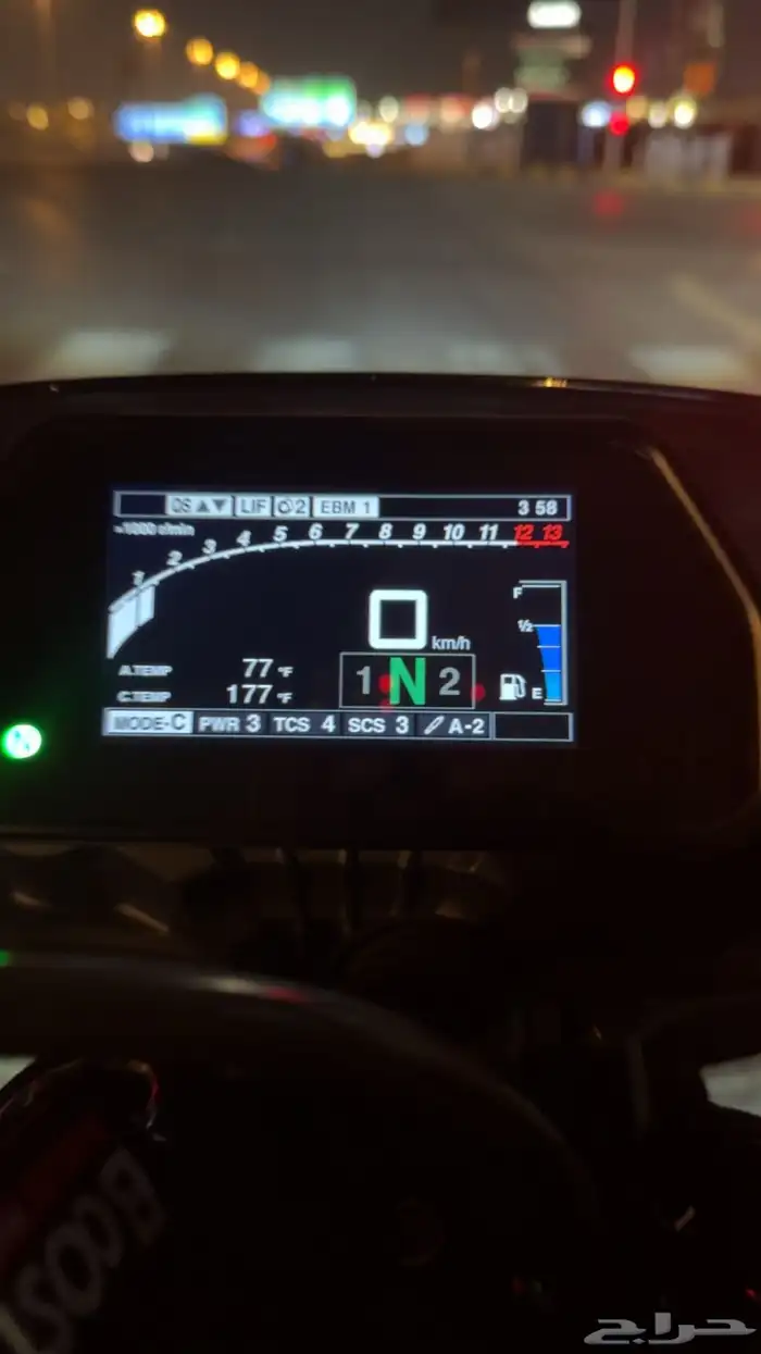 دباب Yamaha MT-10 SP إصدار خاص 2023 4