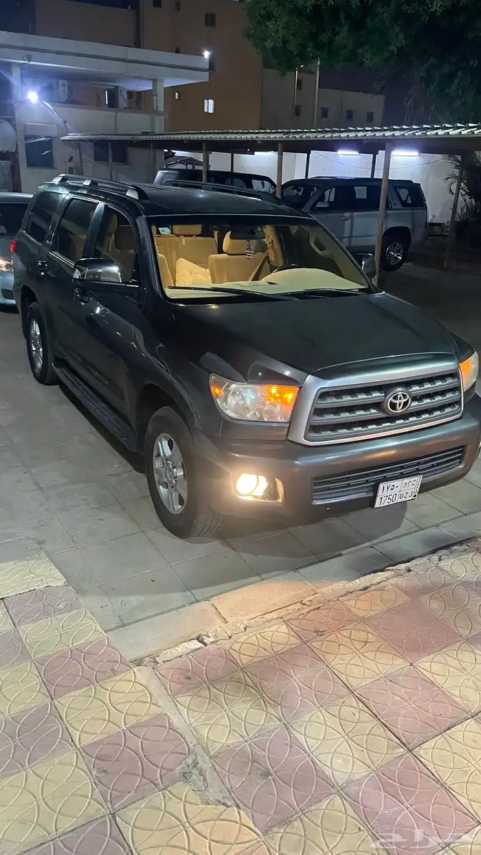 للبيع سكويا 2015 نضيف 3