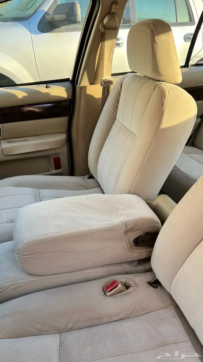 فورد جراند ماركيز 2008 وكالة 13