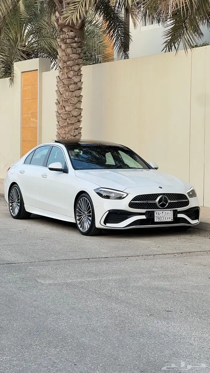 مرسيدس C300 موديل 2023 عداد 6 آلاف كيلو فقط 1