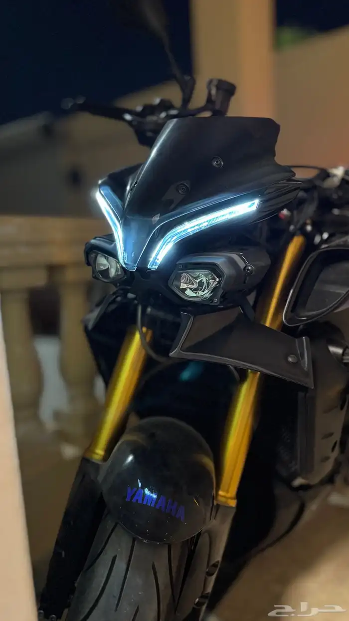 دباب Yamaha MT-10 SP إصدار خاص 2023 1
