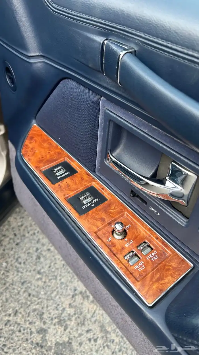 لينكون تاون كار 1994 مخزن 47