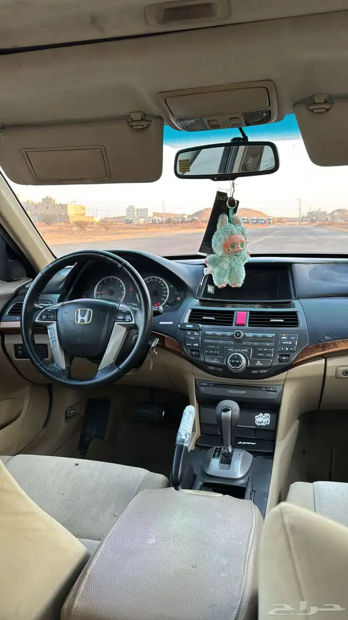 سلام عليكم ورحمة الله اعرض لكم هوندا اكورد موديل 12 13