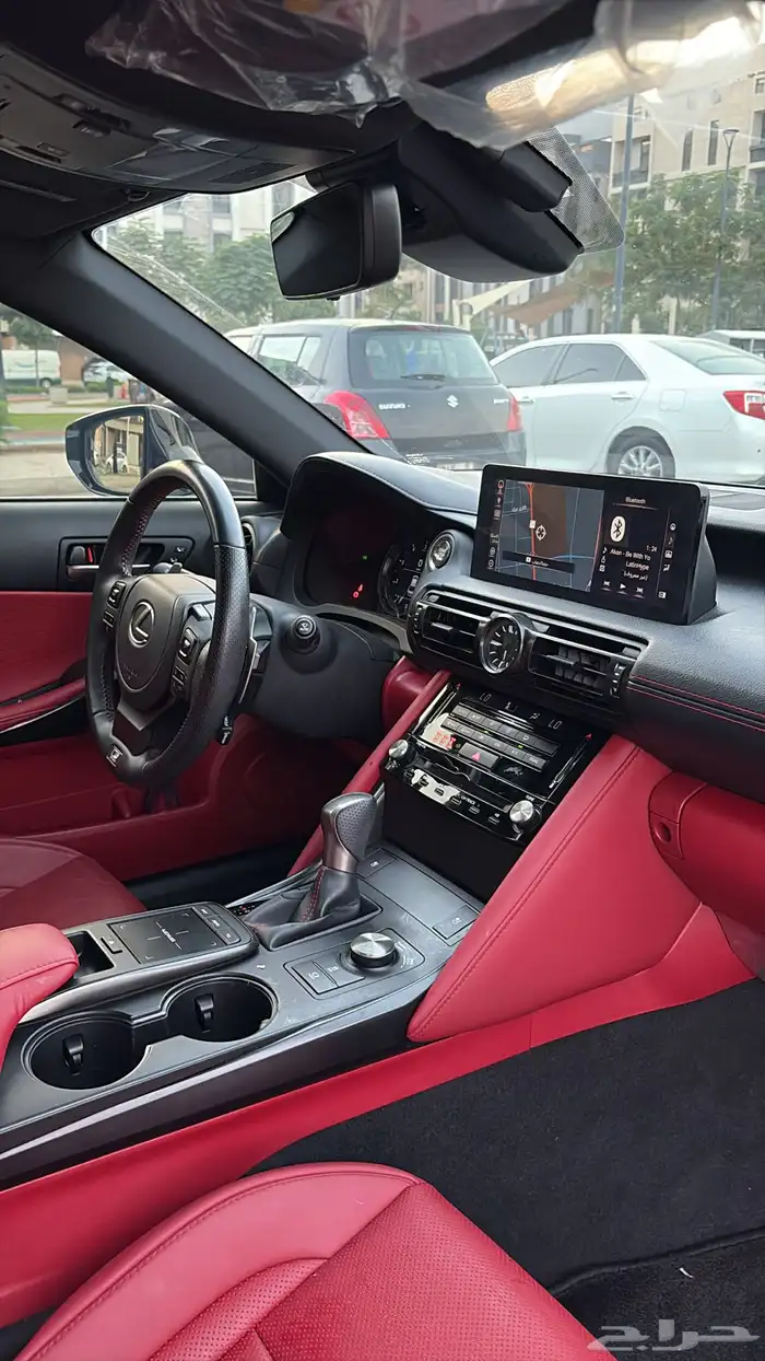 لكزس IS 350 F-sport 2023 6