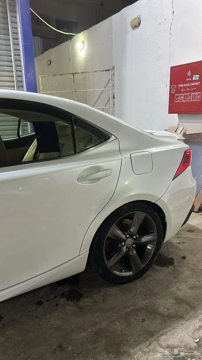 لكزس ارنوب Is350 4