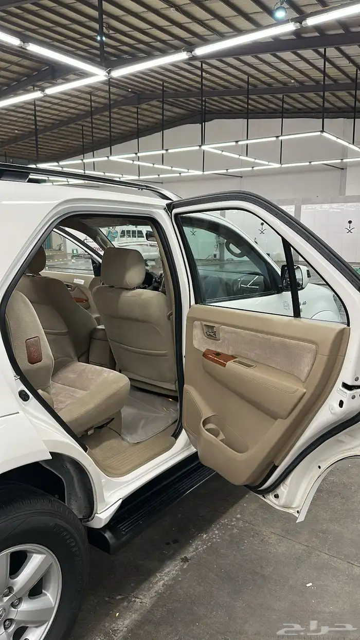 فورتنشر 2011 مخزن قير عايدي نظيف جدا 12