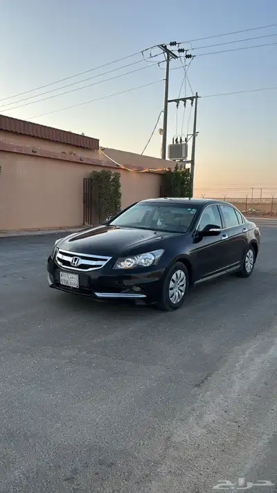 سلام عليكم ورحمة الله اعرض لكم هوندا اكورد موديل 12 index