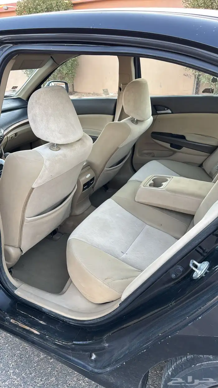 سلام عليكم ورحمة الله اعرض لكم هوندا اكورد موديل 12 19