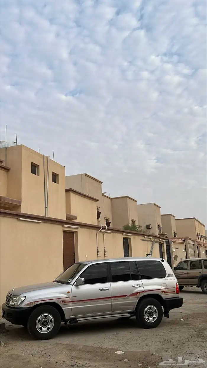 سلام عليكم ورحمة وبركاته للبيع جيب لاند جي اكس 1999 2