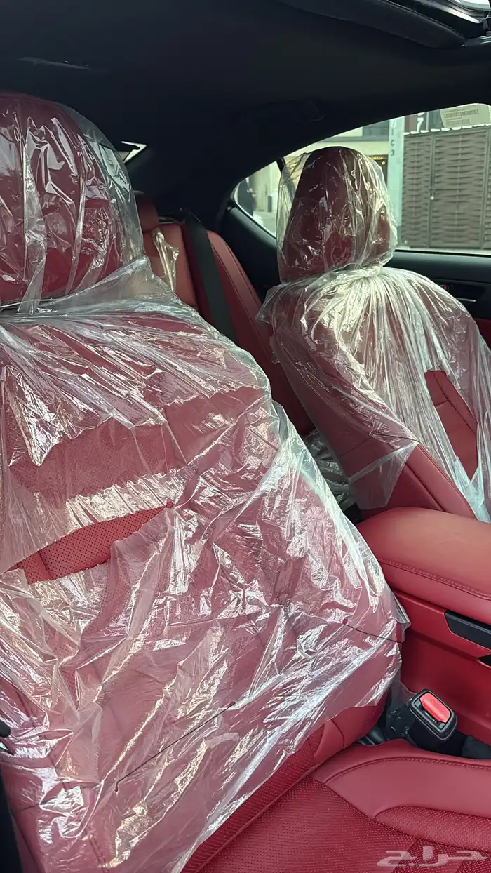 لكزس IS 350 F-sport 2023 7