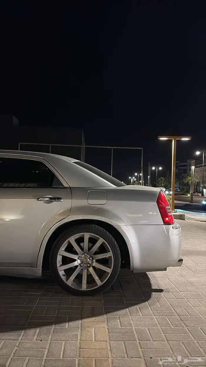 كرايزلر C300 2005 للبيع مستخدم 8