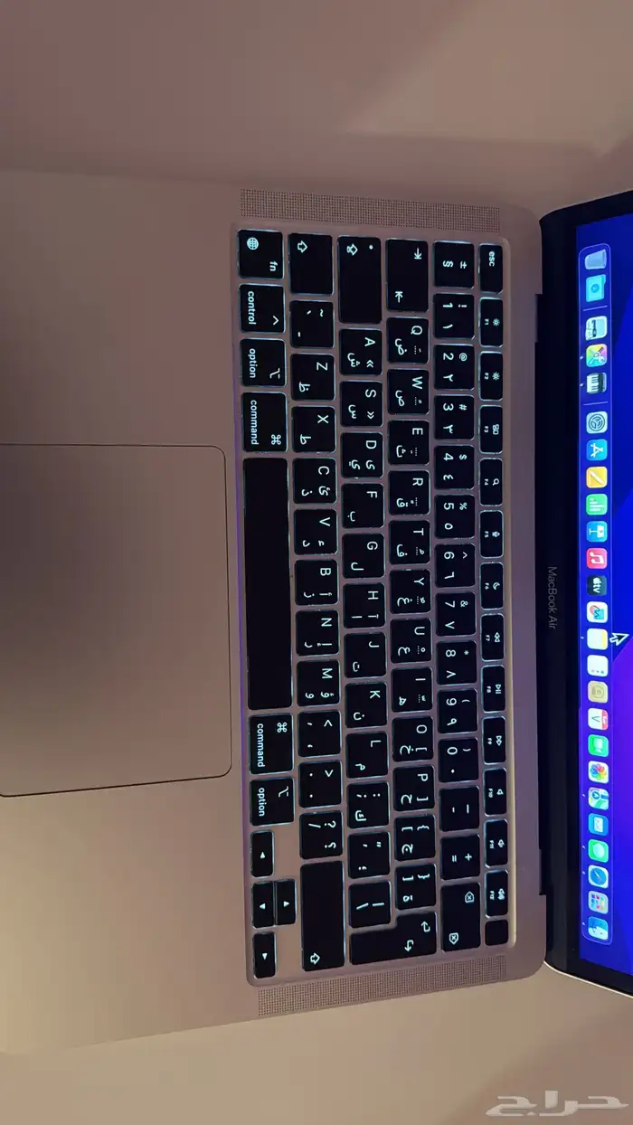 ماك بوك اير 13 نظيف استعمال خفيف بملحقاته الكرتون بدون شاحن 3