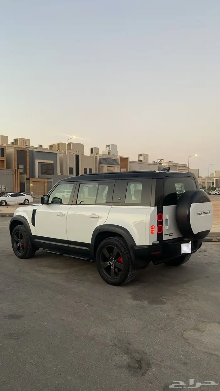 لاند روفر ديفندر 2020 3