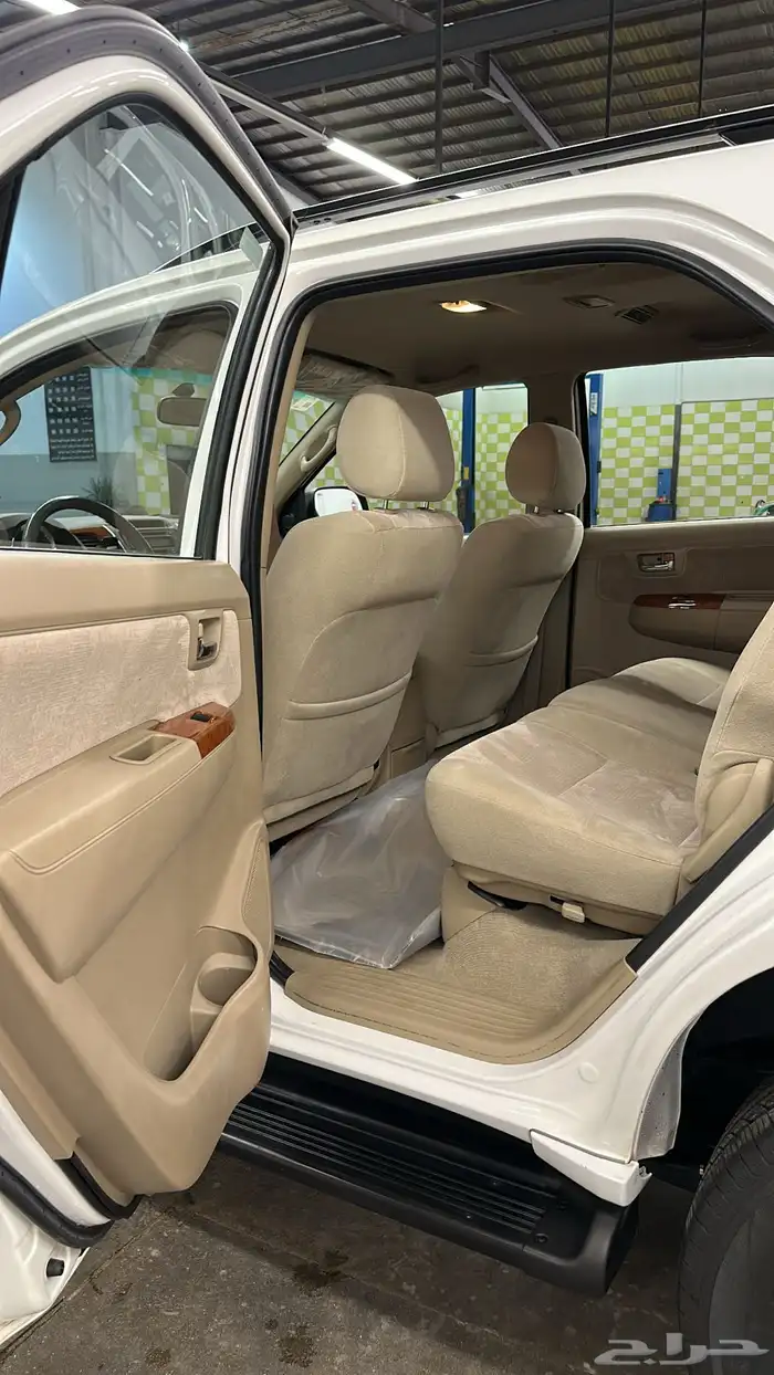 فورتنشر 2011 مخزن قير عايدي نظيف جدا 17