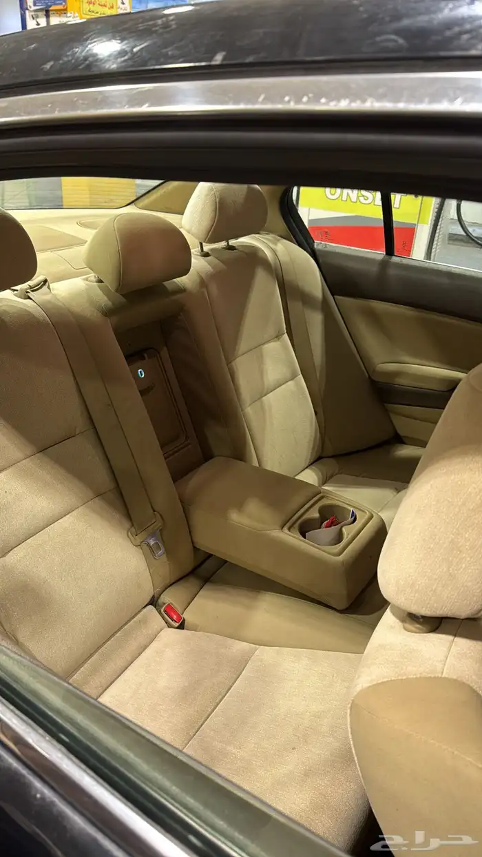 سلام عليكم ورحمة الله اعرض لكم هوندا اكورد موديل 12 4