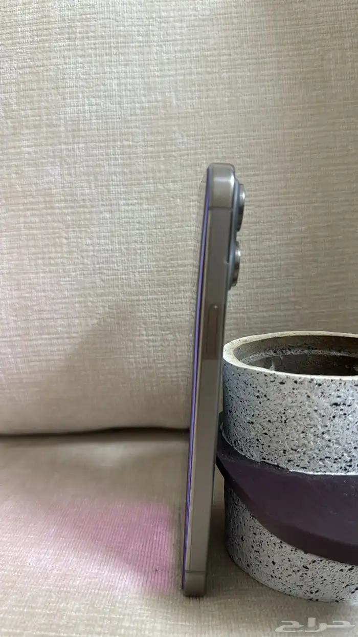 ايفون 15 برو ماكس 256 قيقا يبغى تغيير بطاريه فقط 4