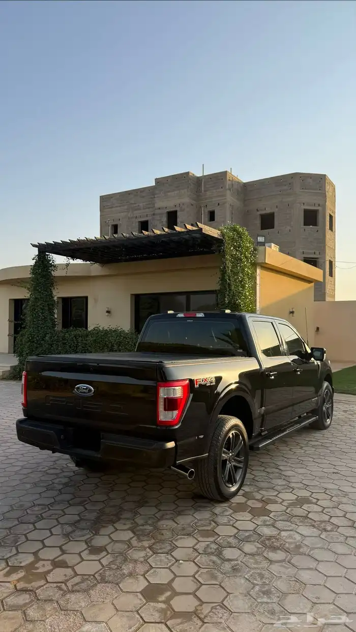 فورد f150 2023 مالك أول لاريت وارد ناغي أسود 18