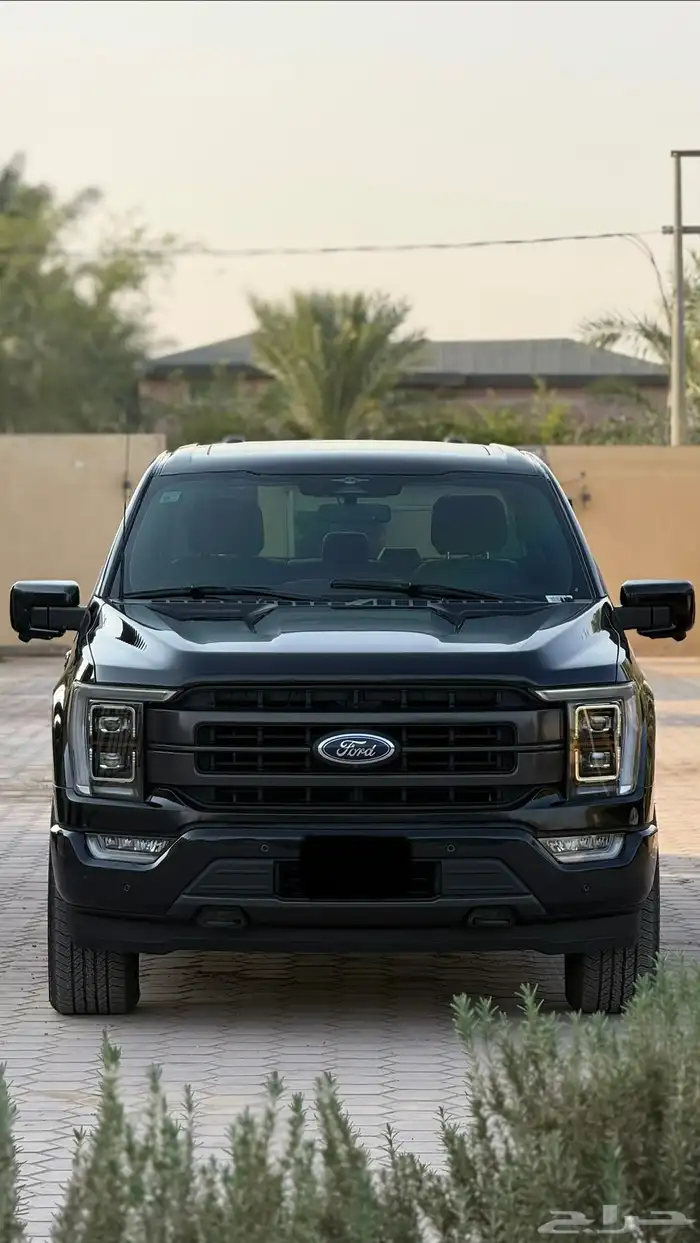 فورد f150 2023 مالك أول لاريت وارد ناغي أسود 3