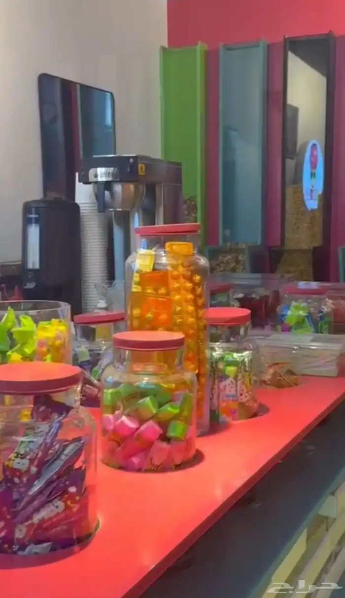 محل للبيع او التقبيل في حي الموظفين 3