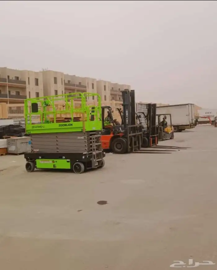 رافعة للايجار رافعه شوكيه فوركلفت 1