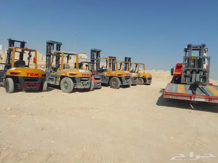 رافعة للايجار رافعه شوكيه فوركلفت 9