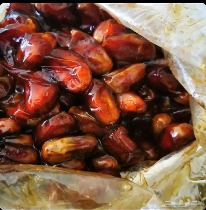 تمر متلبن براجيد -خرايط نضيف وعلى الشرط 0