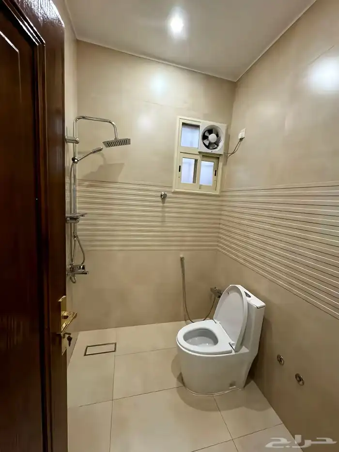 للايجار فله مؤثثة- ابها حي الضباب 80 الف سنوي 11