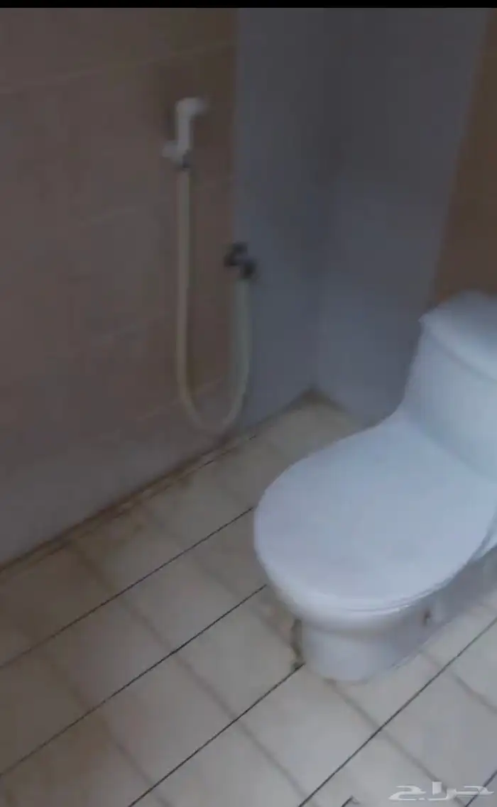 للاجار خمس غرف دور ثالث الضاحية الحي الثالث 1500شهري 5