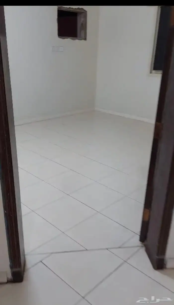 للاجار خمس غرف دور ثالث الضاحية الحي الثالث 1500شهري 7