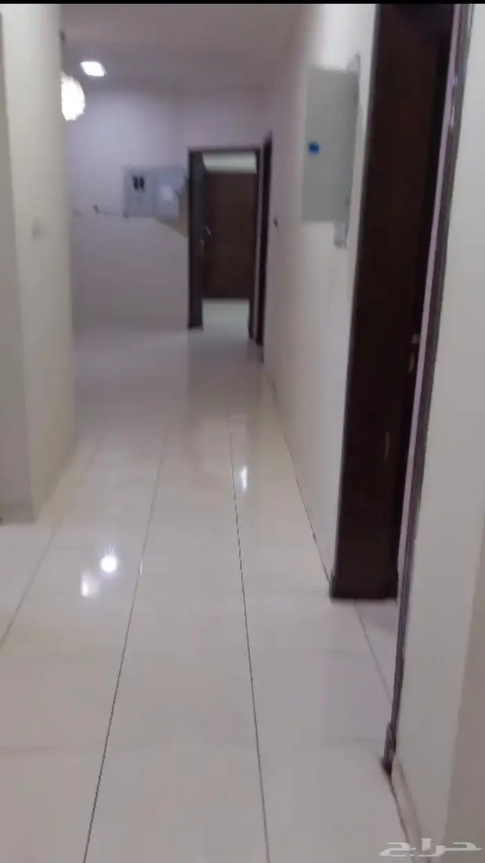 للاجار خمس غرف دور ثالث الضاحية الحي الثالث 1500شهري 1