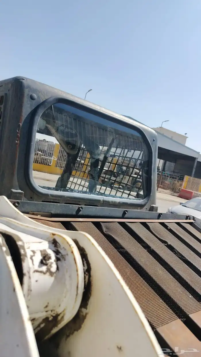 زجاج معدات ثقيلة بكلينات شيولات بوبكات بلدوزرات حفارات رافعة 1