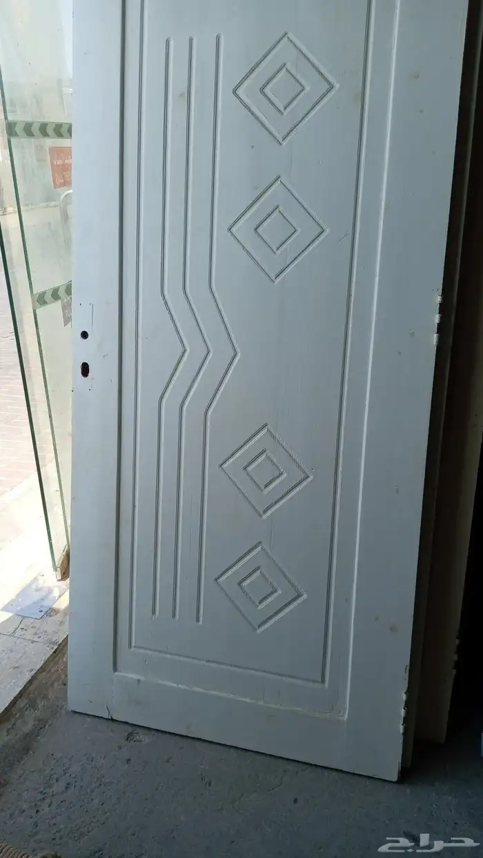 ابواب خشب مستخدمه وابواب حديد والمنيوم جديده للبيع بنبيعيها 6