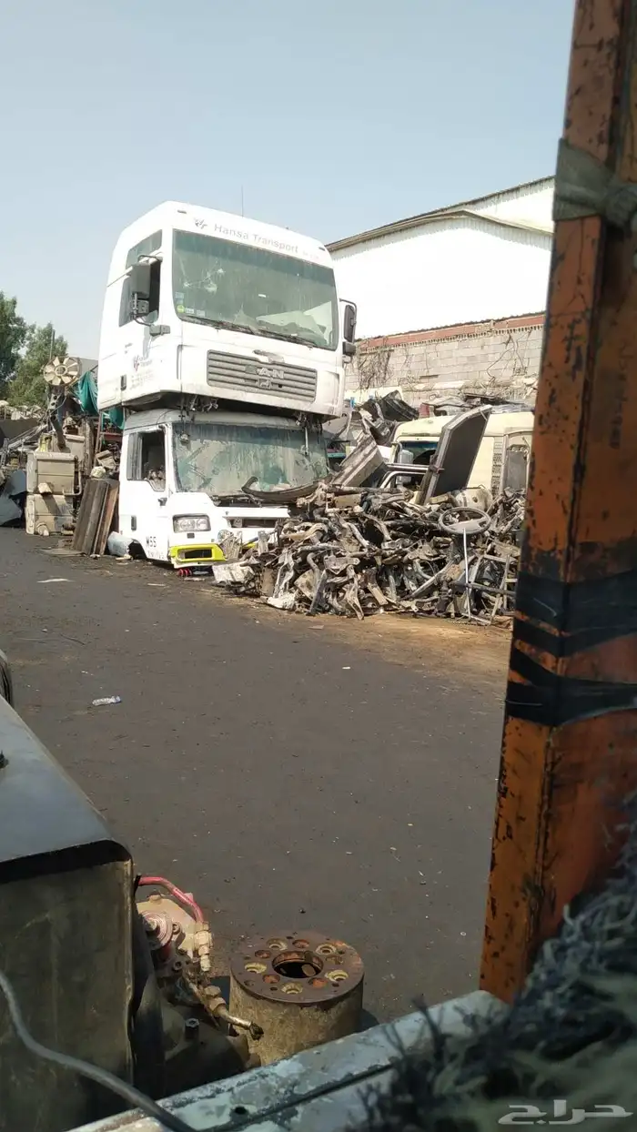 يوجد لدينا جميع انواع قطع الغيار 9