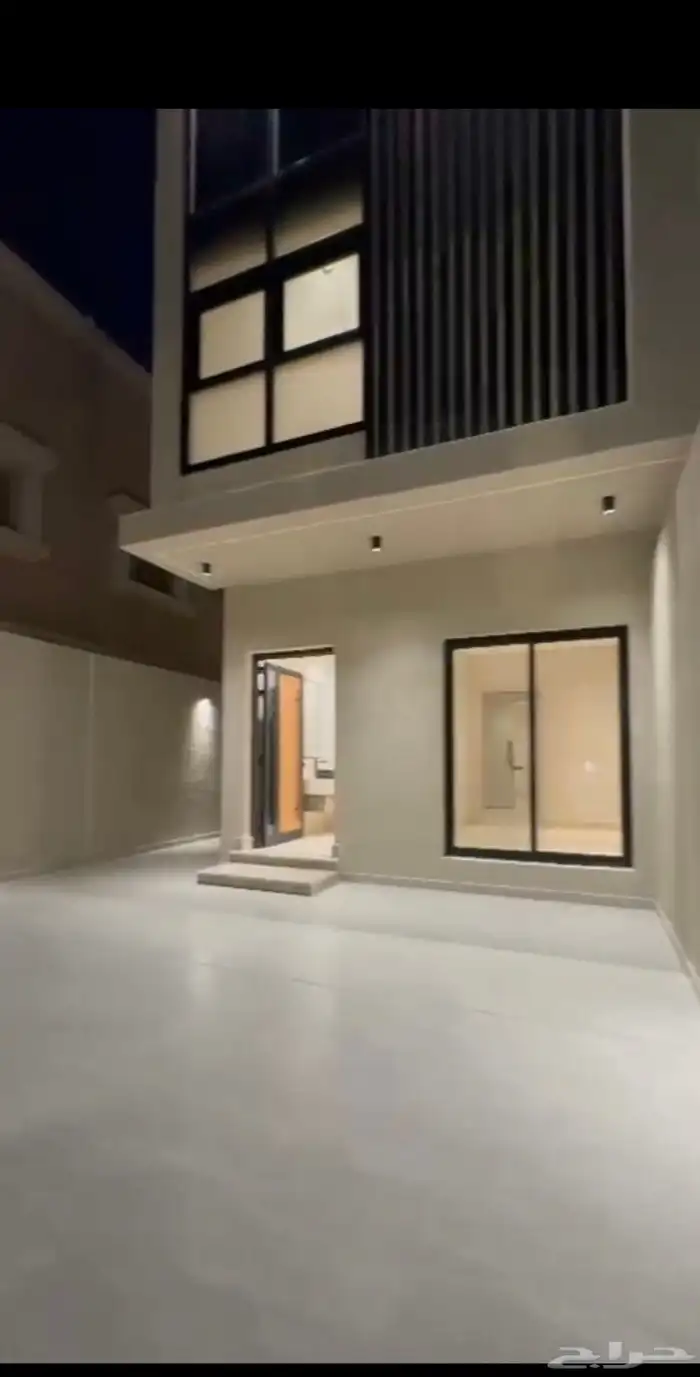 للبيع دبلكسات حي بدر حرف دال 8