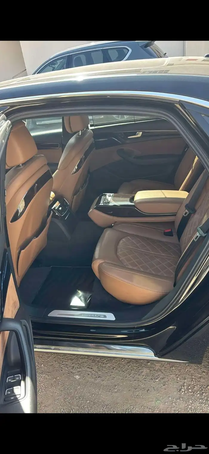 اودي A8 استخدام شخصي نظيف ( مصدوم ) 7