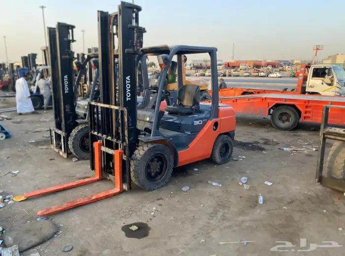 رافعة للايجار رافعه شوكيه فوركلفت 7