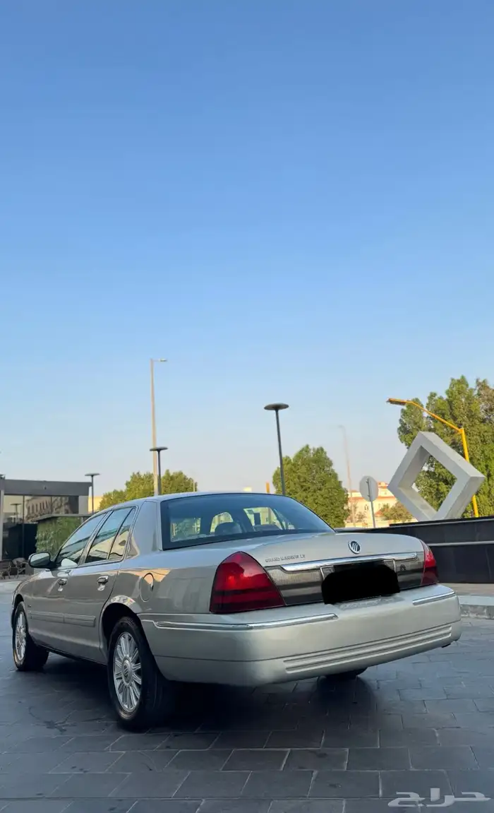 للبيع فورد جراند ماركيز 2010 فل كامل امريكي 10