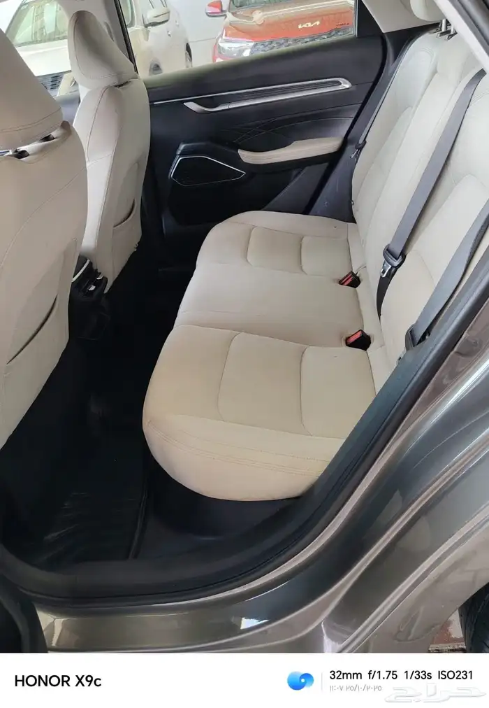 جيلي امجراند الموديل 2023 9