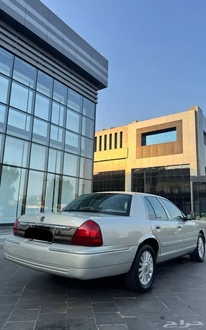 للبيع فورد جراند ماركيز 2010 فل كامل امريكي 11