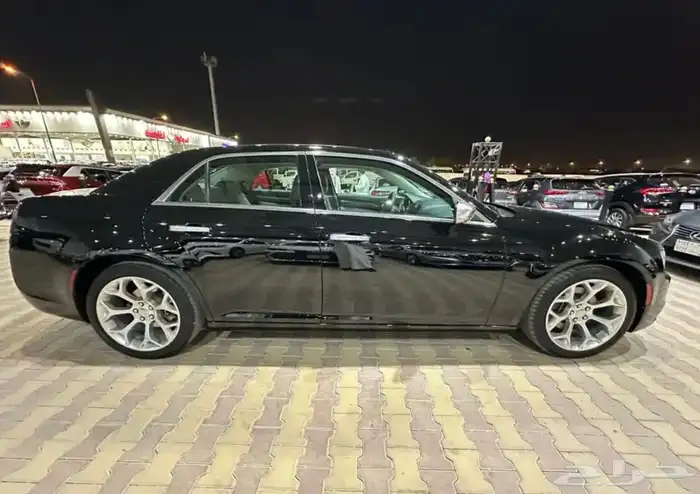 كرايزلر C300 موديل 2018 فل كامل نضيف جدا 3