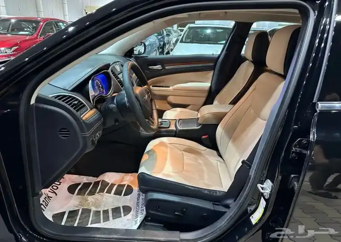 كرايزلر C300 موديل 2018 فل كامل نضيف جدا 16
